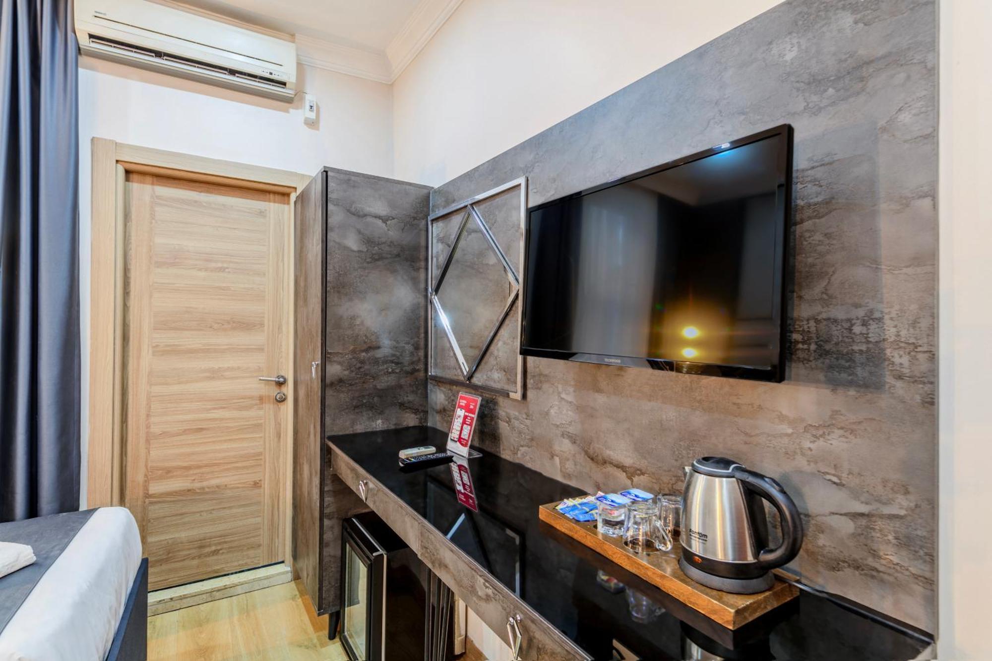 La Pazza Suites Стамбул Экстерьер фото